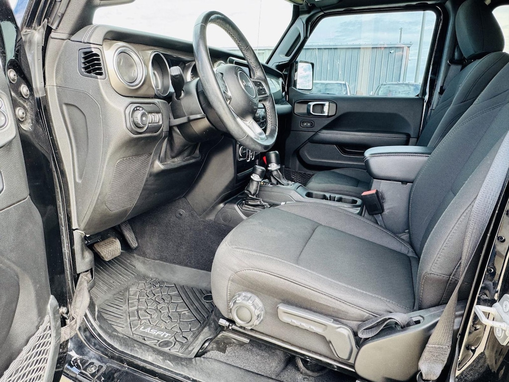 Used 2021 Jeep Wrangler Unlimited Sahara SUV