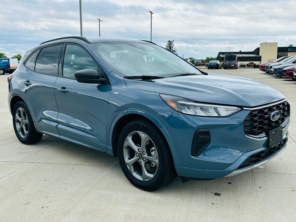 Used 2023 Ford Escape ST-Line with VIN 1FMCU0MN5PUA12988 for sale in Mattoon, IL