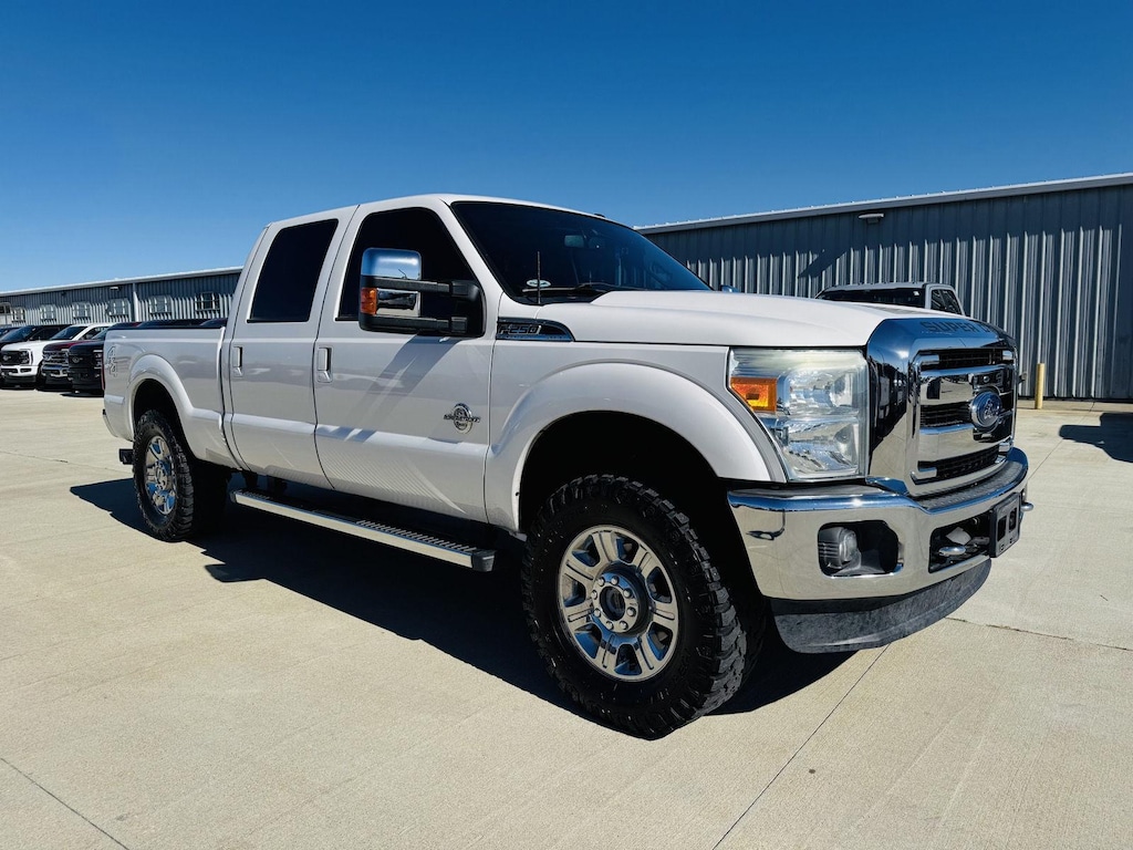 Used 2016 Ford F-250 Super Duty Lariat Truck