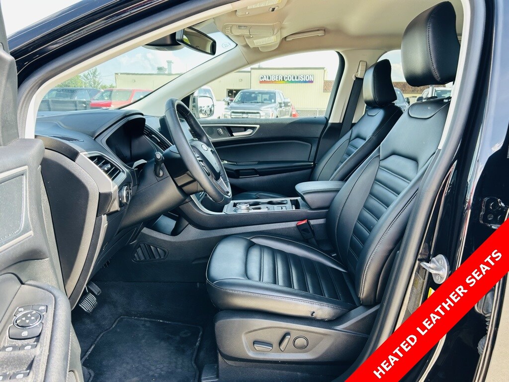 2024 Ford Edge SEL photo 3