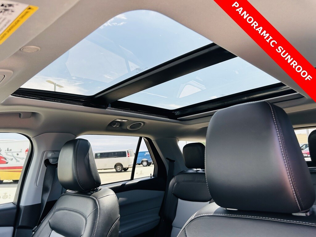 2022 Ford Explorer XLT photo 4