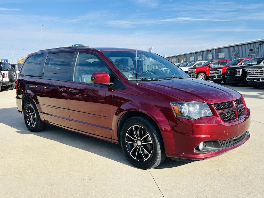 Certified 2017 Dodge Grand Caravan GT Van