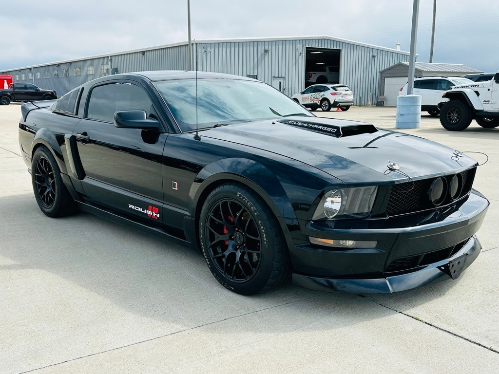 Used 2007 Ford Mustang GT Premium with VIN 1ZVFT82H775343983 for sale in Mattoon, IL