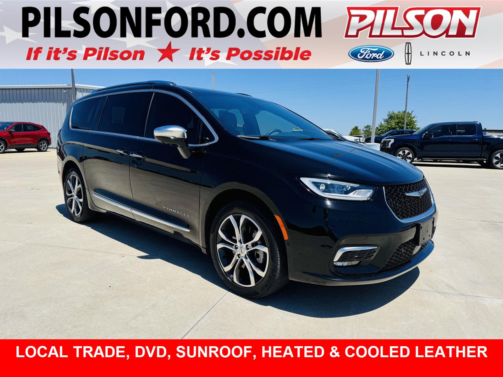 2024 Chrysler Pacifica Pinnacle AWD's photo