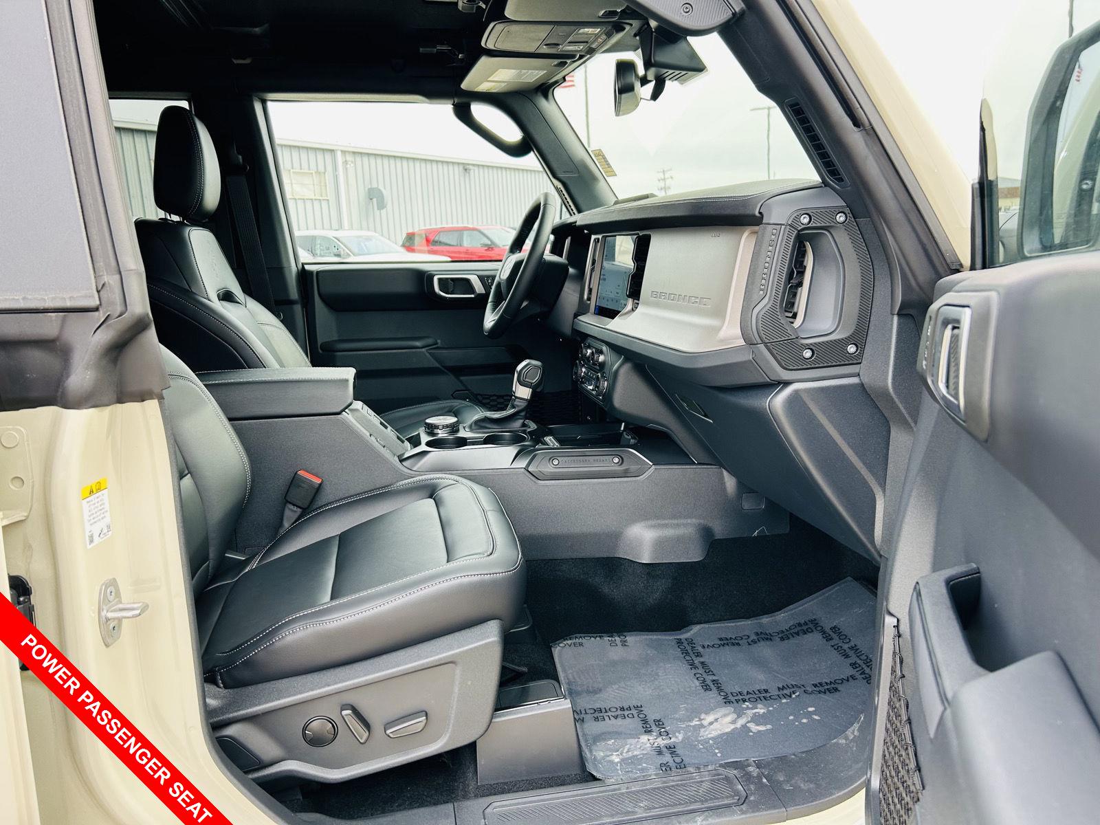 2026 Ford Bronco 4-Door Outer Banks - Photo 31