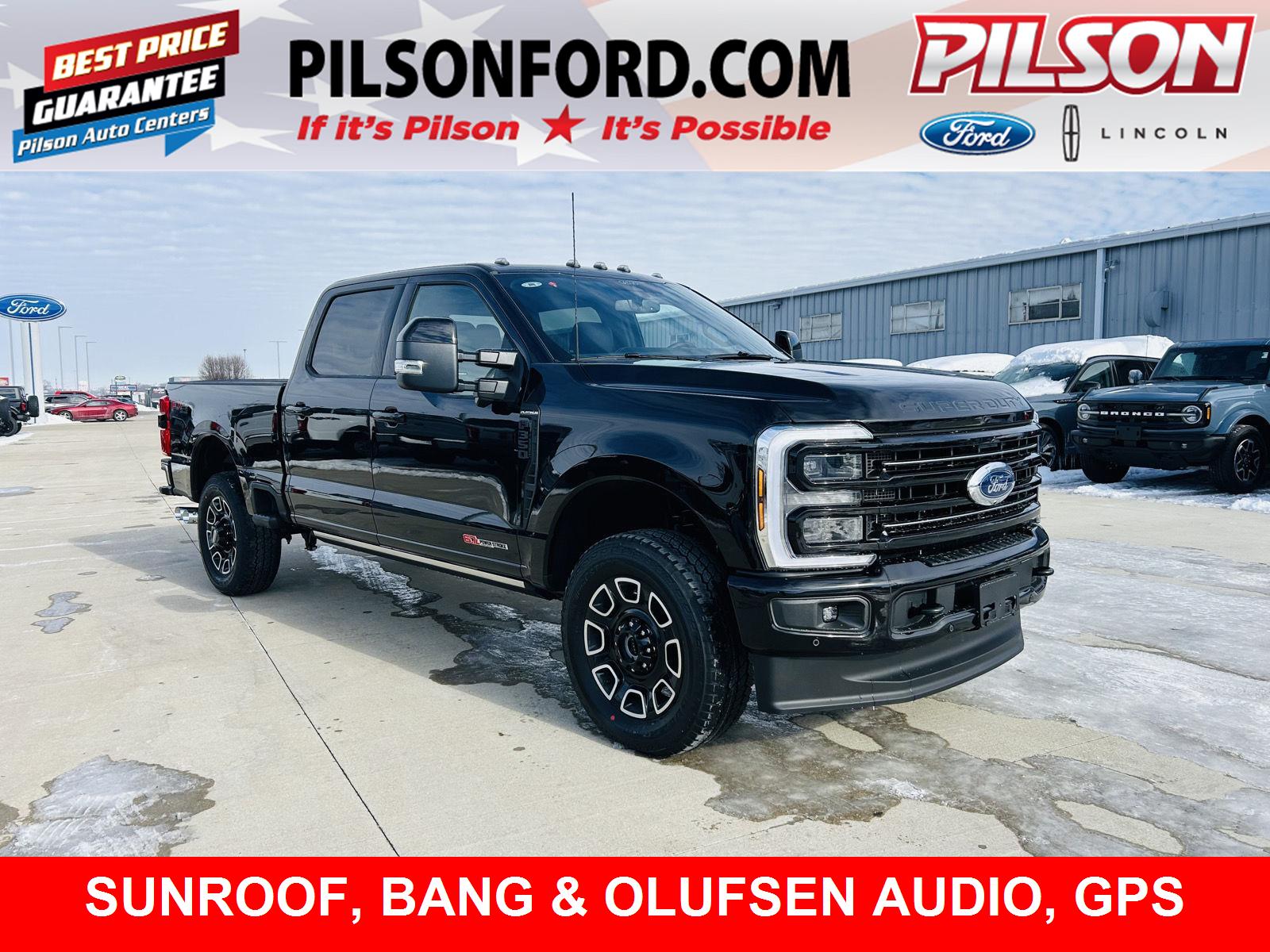 2026 Ford F-350 Super Duty Platinum's photo