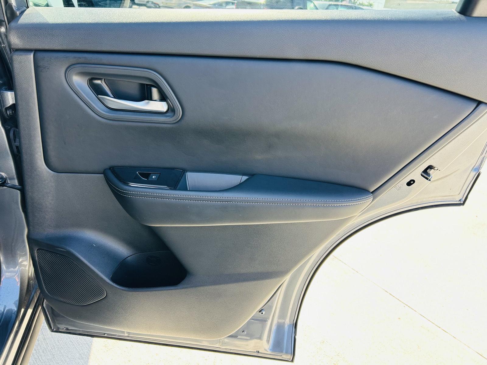 2025 Nissan Rogue SV - Photo 27