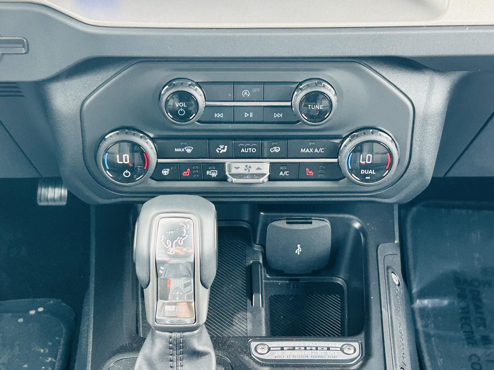 2026 Ford Bronco 4-Door Outer Banks - Photo 21