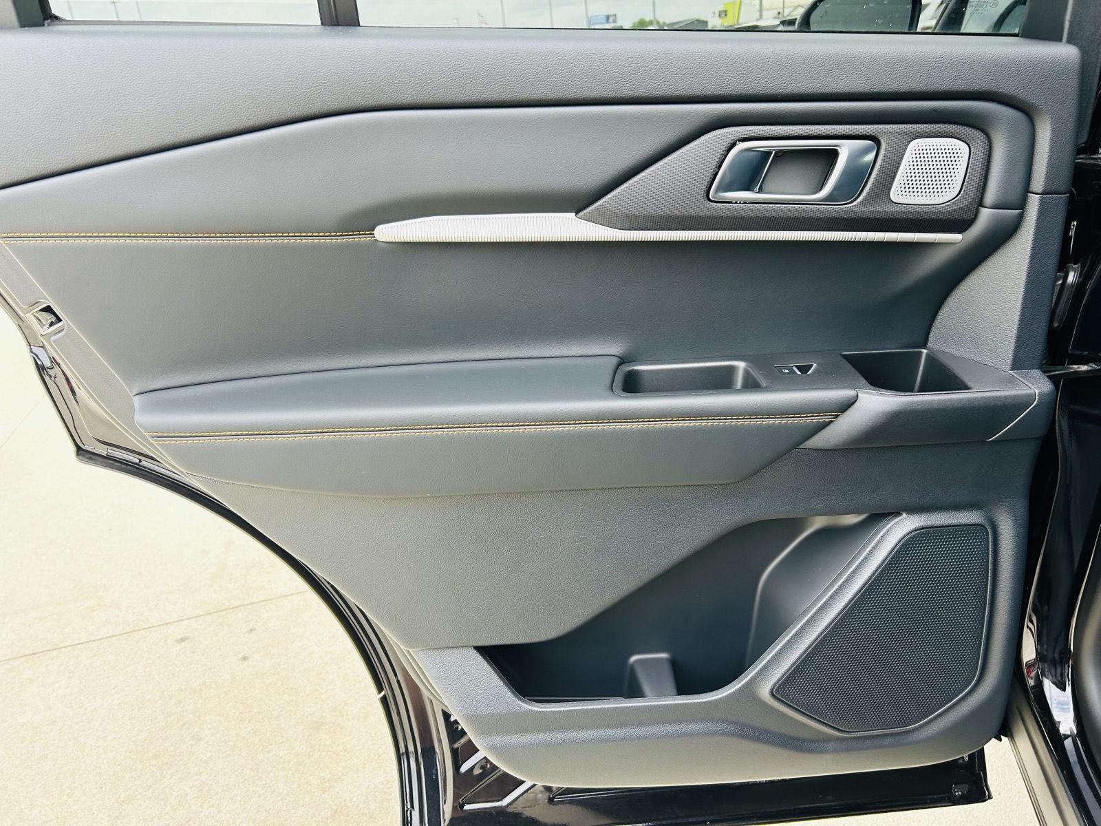 2026 Ford Explorer Tremor - Photo 34