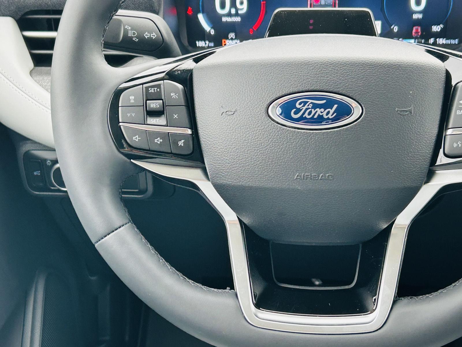 2026 Ford Explorer Platinum - Photo 25