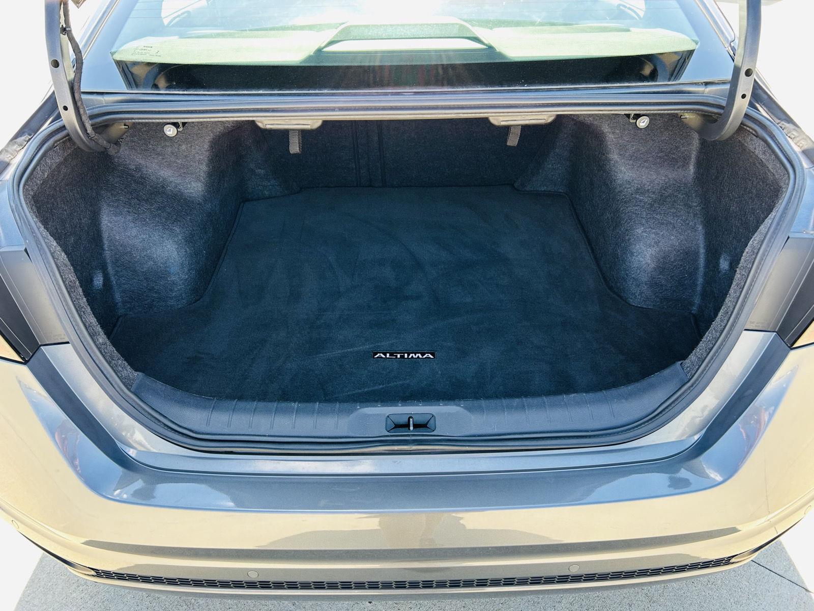 2025 Nissan Altima SV - Photo 24