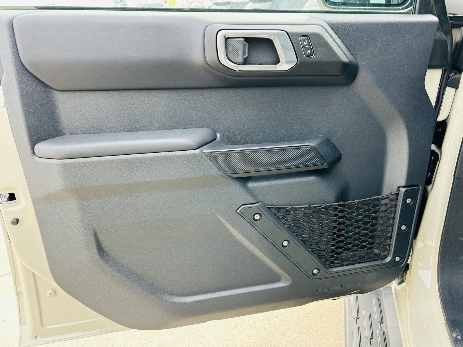 2026 Ford Bronco 4-Door Outer Banks - Photo 11