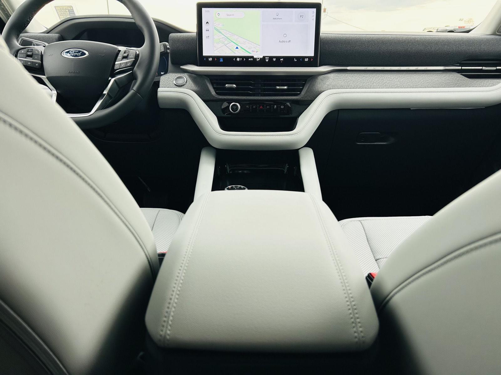 2026 Ford Explorer Platinum - Photo 32