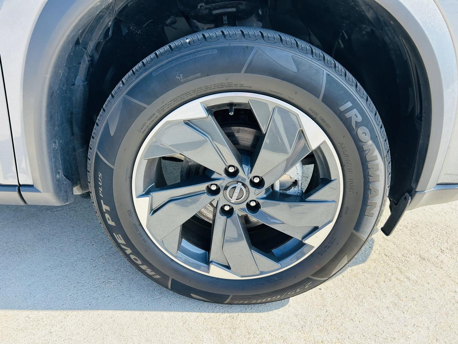 2025 Nissan Rogue SV - Photo 38