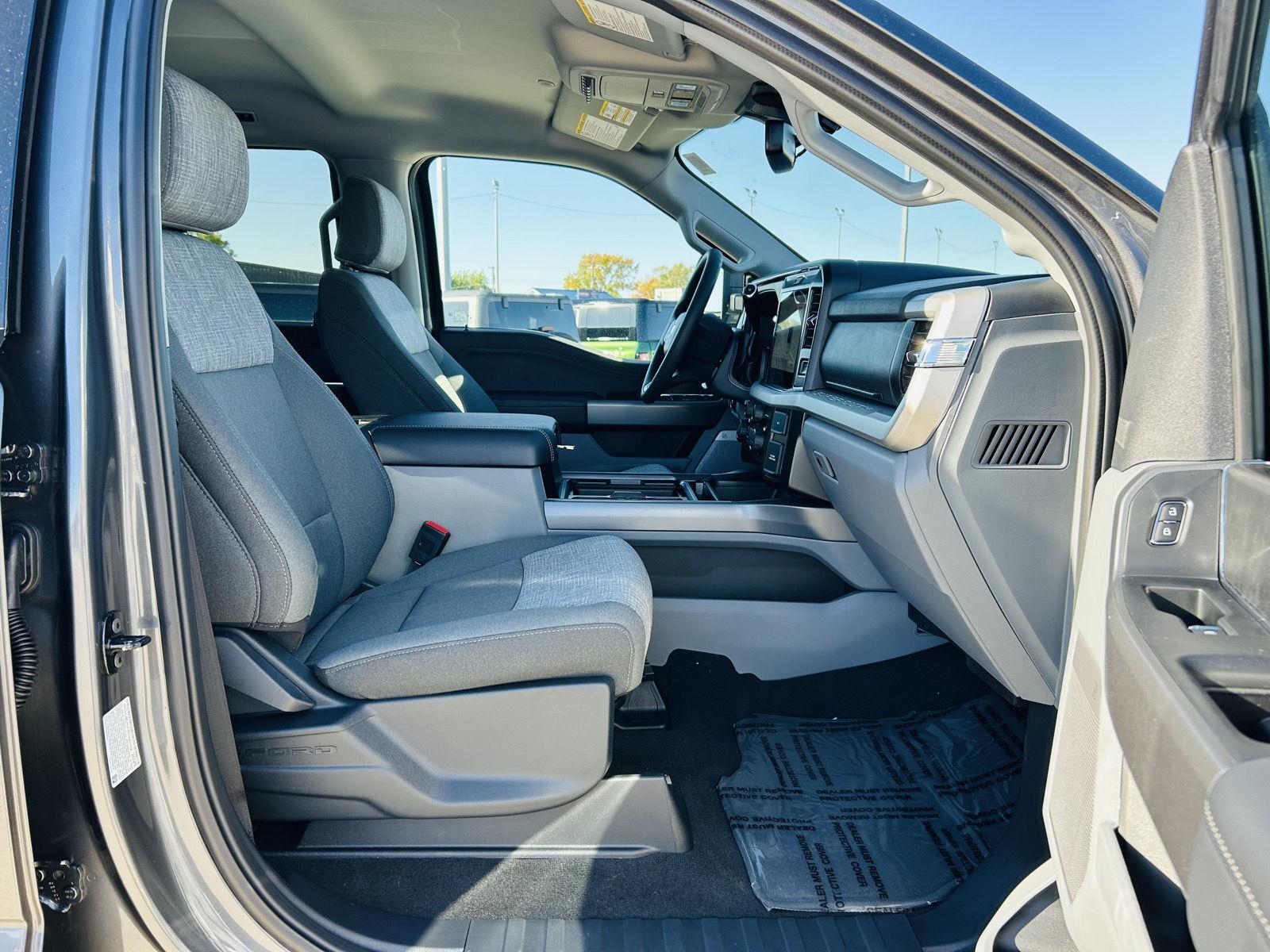 2026 Ford F-250 Super Duty XLT - Photo 37