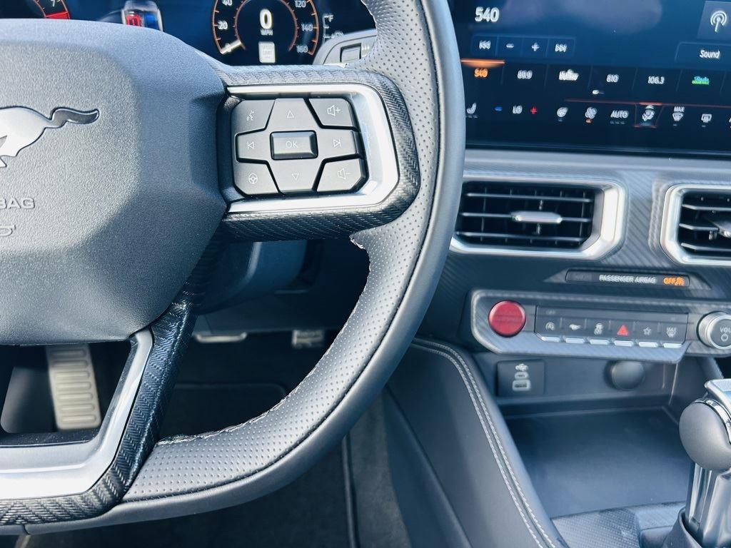 2025 Ford Mustang GT Premium Convertible - Photo 20