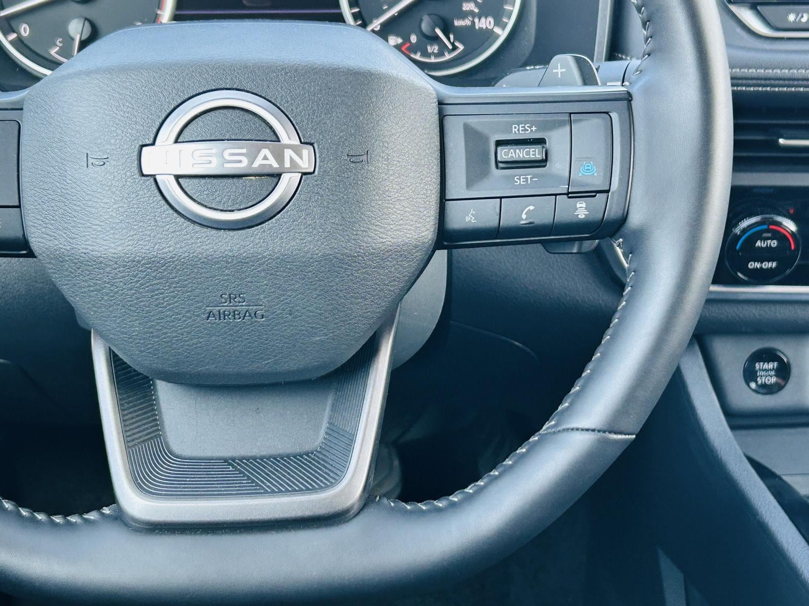 2025 Nissan Rogue SV - Photo 16