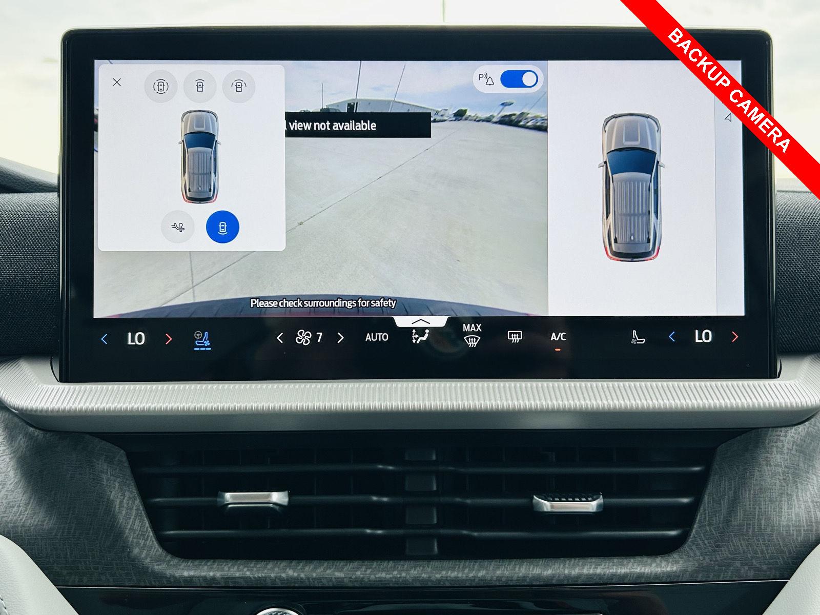 2026 Ford Explorer Platinum - Photo 17