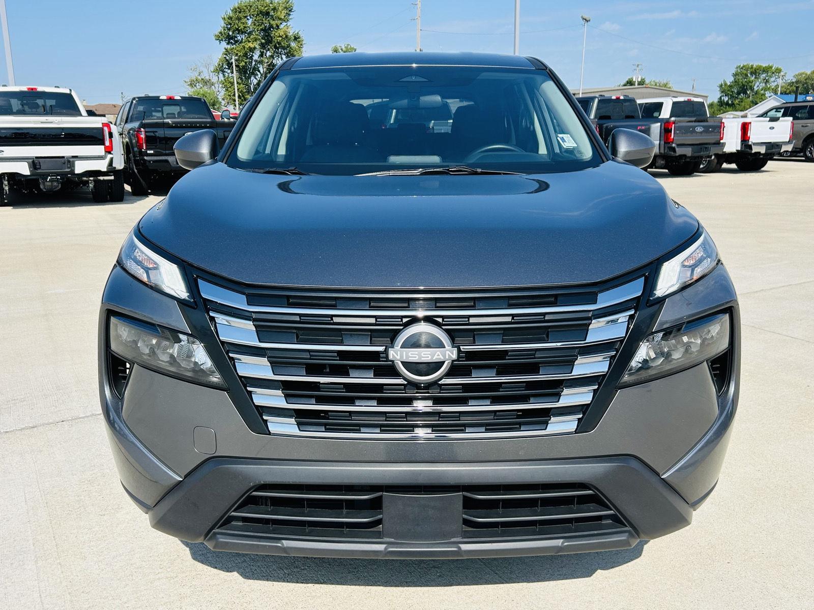 2025 Nissan Rogue SV - Photo 31