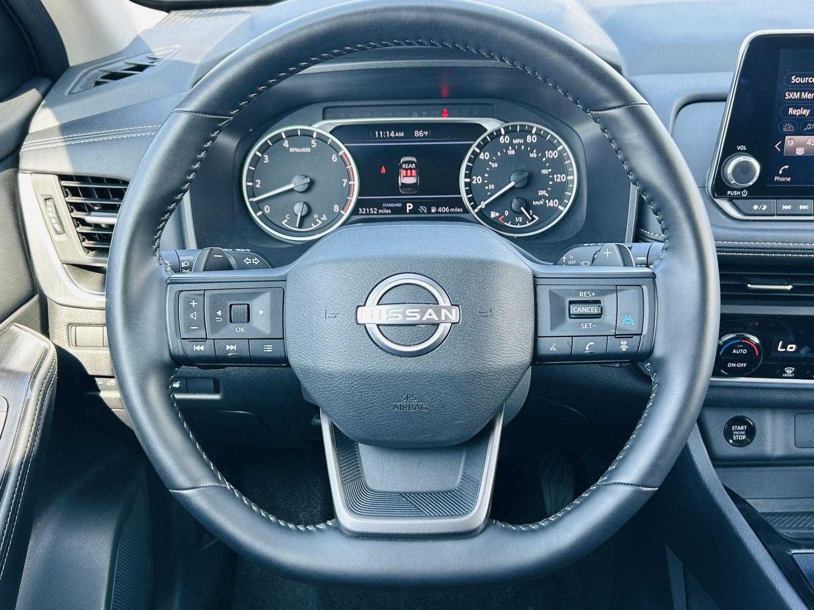 2025 Nissan Rogue SV - Photo 14