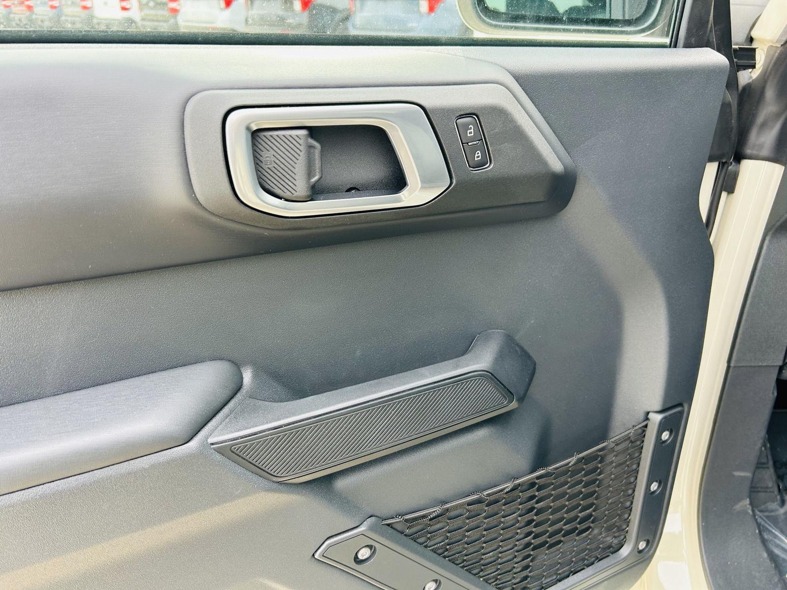 2026 Ford Bronco 4-Door Outer Banks - Photo 12