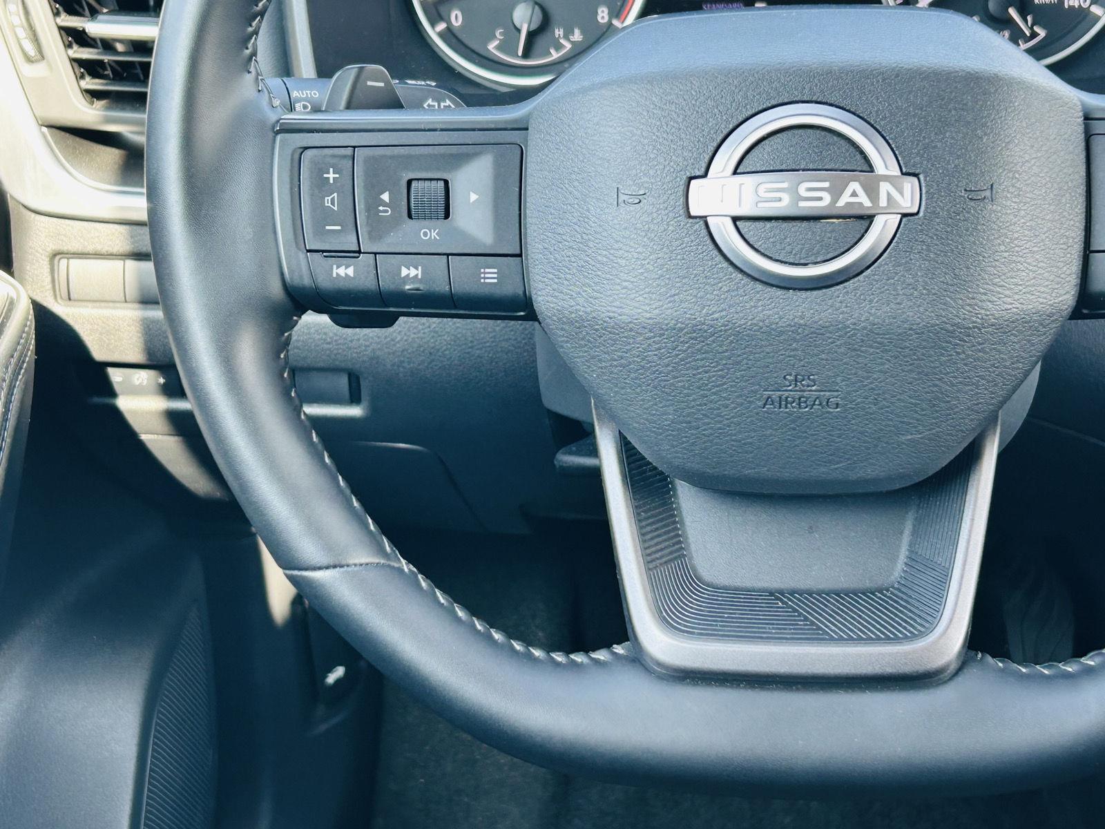 2025 Nissan Rogue SV - Photo 15