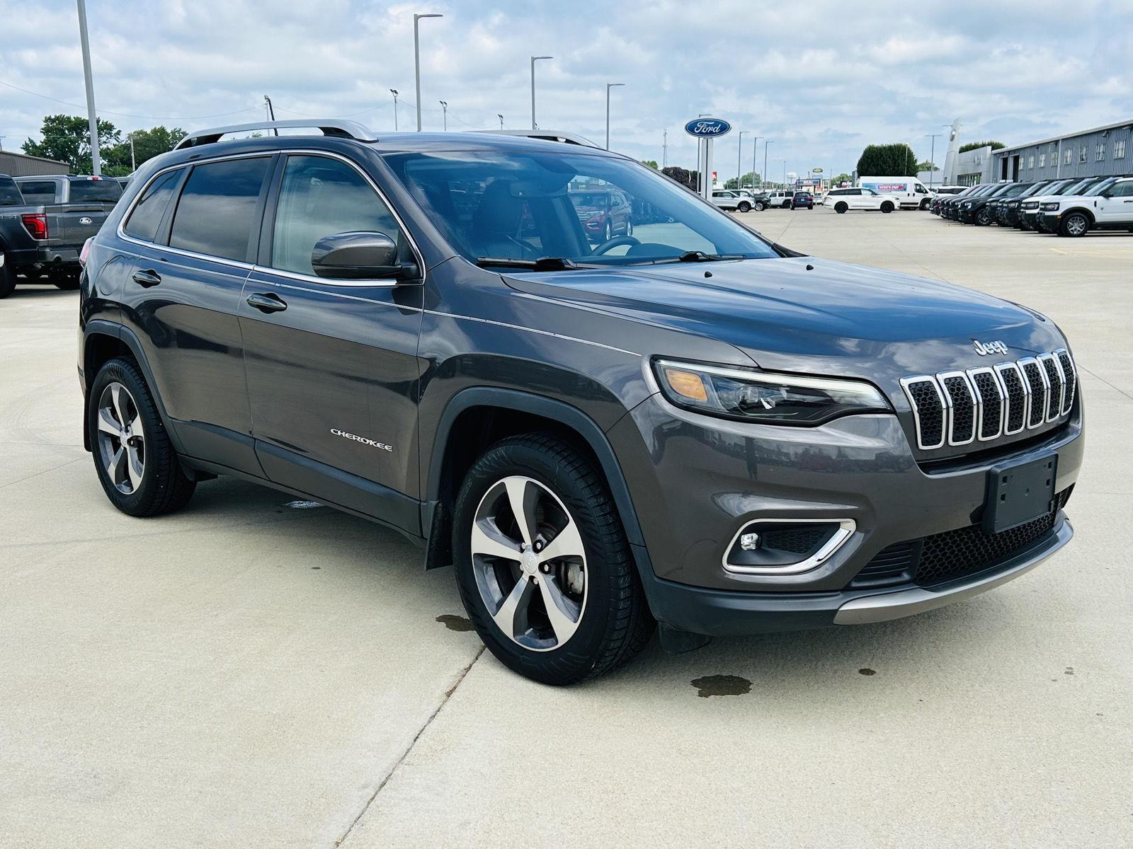 Certified 2019 Jeep Cherokee Limited with VIN 1C4PJMDX0KD136280 for sale in Mattoon, IL
