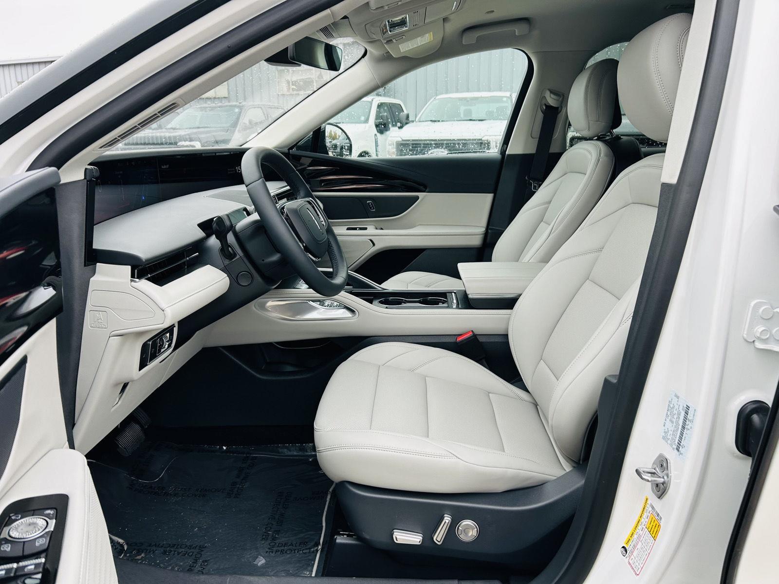 2026 Lincoln Nautilus Premiere photo 3