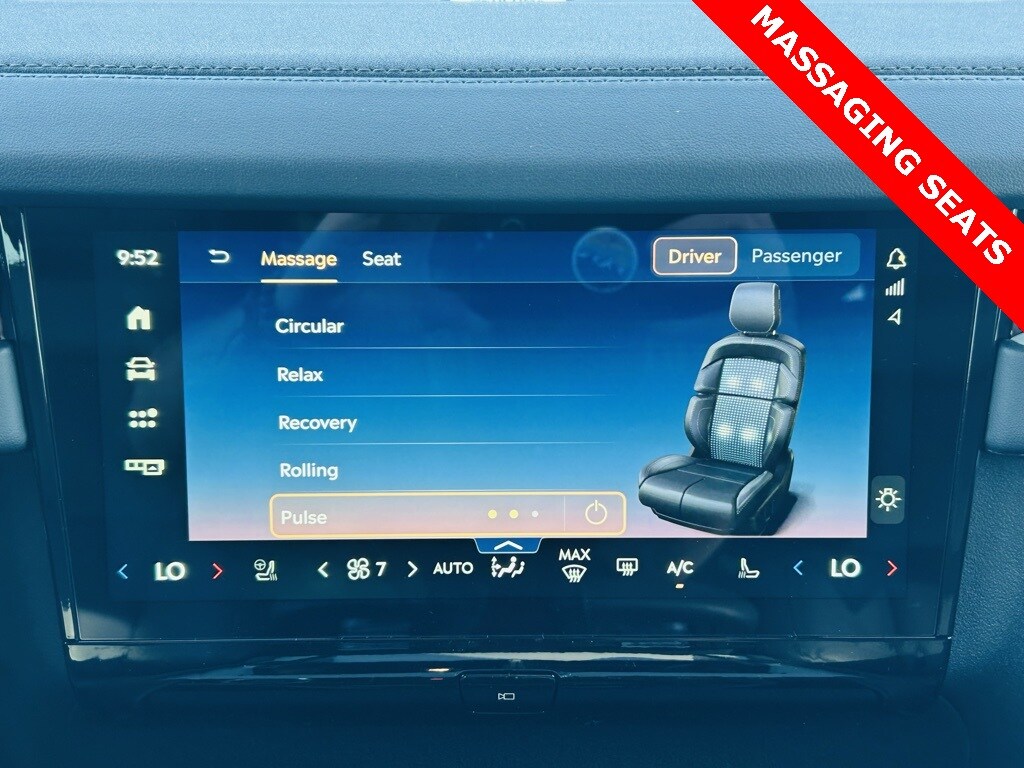 2025 Lincoln Navigator Reserve photo 4