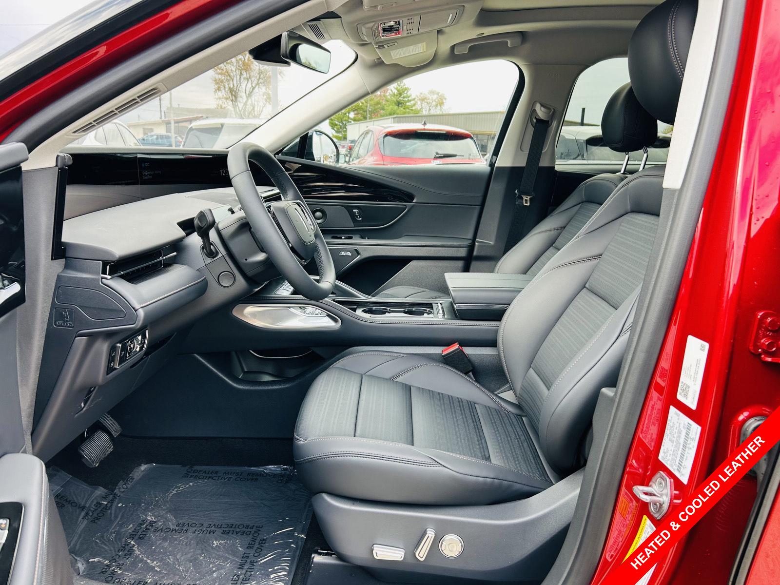 2026 Lincoln Nautilus Reserve photo 2