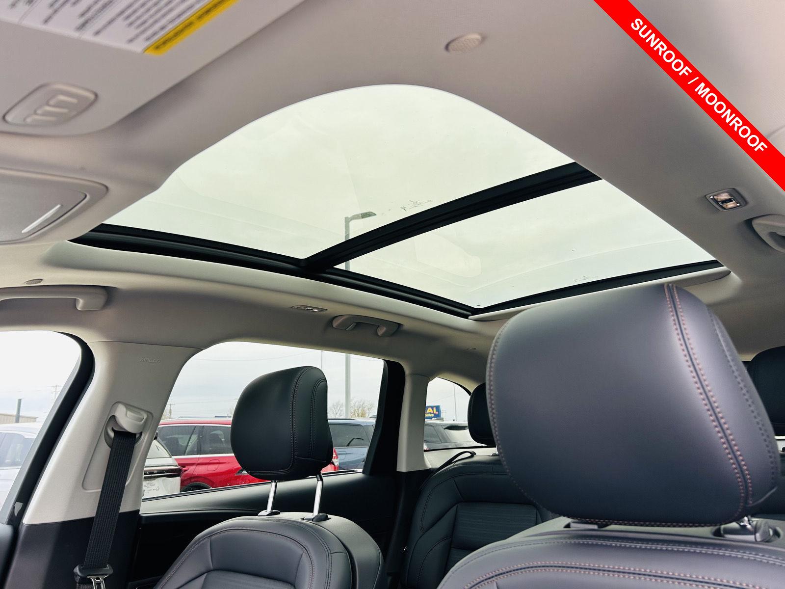 2026 Lincoln Nautilus Reserve photo 3