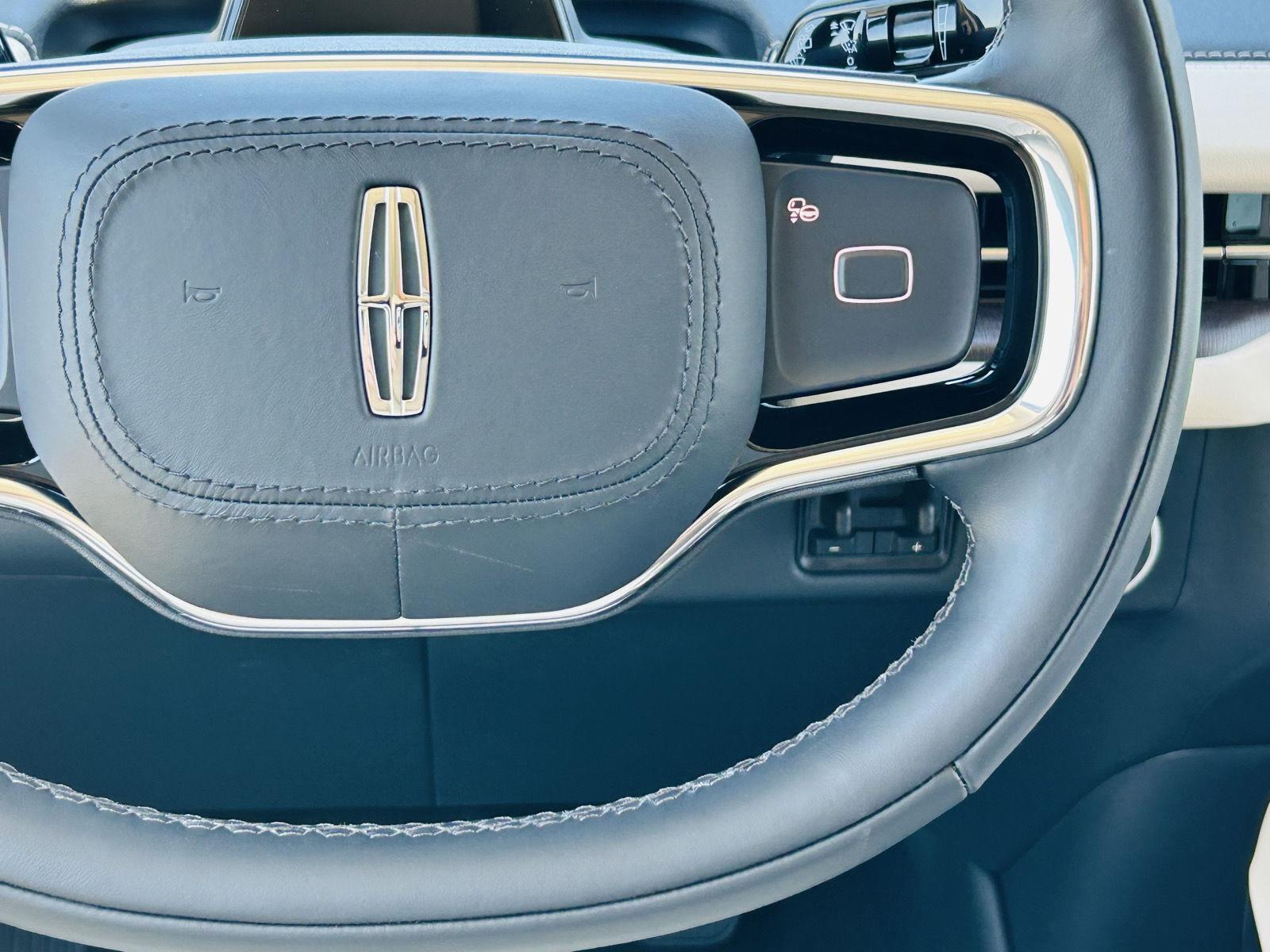 2027 Lincoln Navigator Reserve - Photo 26