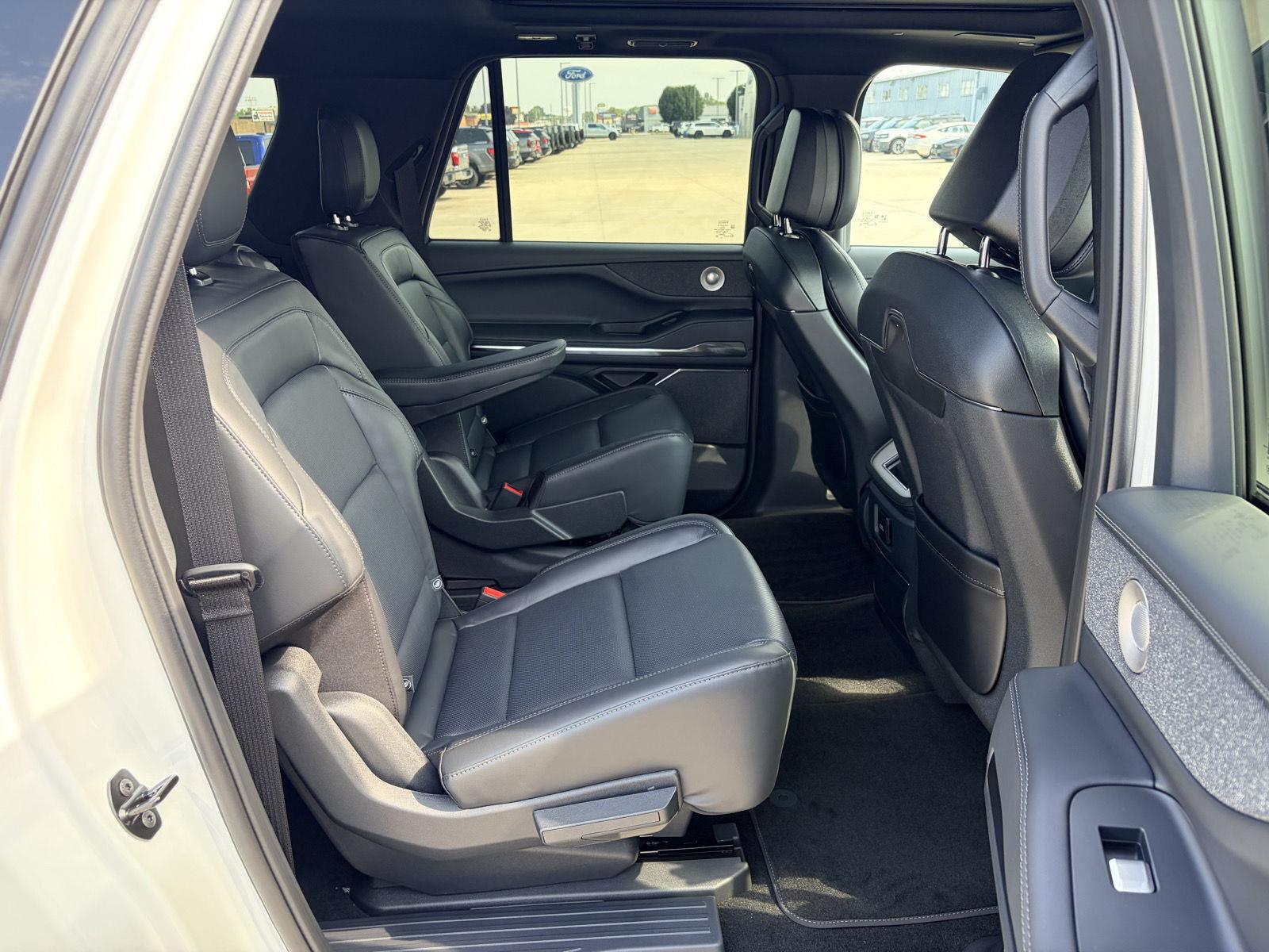 2027 Lincoln Navigator Reserve L - Photo 41
