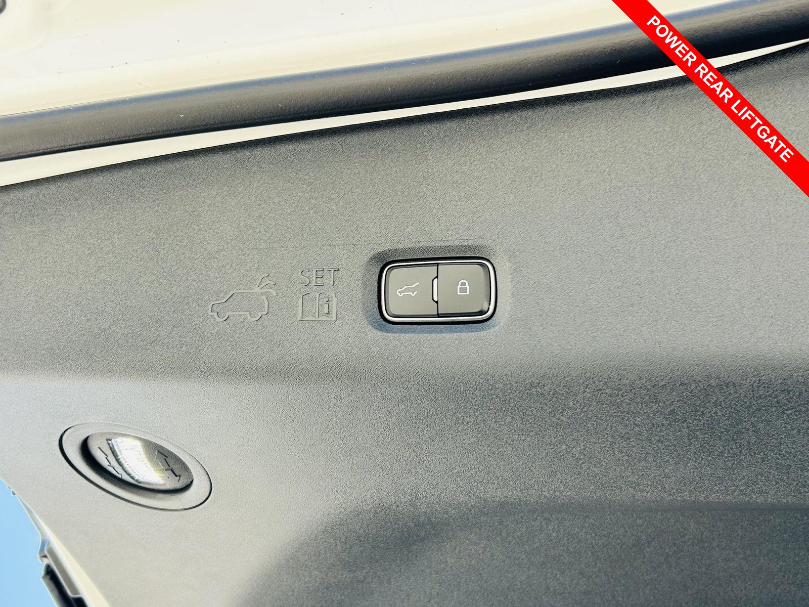 2027 Lincoln Navigator Reserve - Photo 18