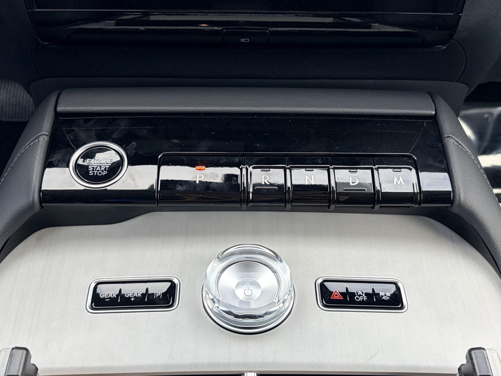 2027 Lincoln Navigator Reserve - Photo 32