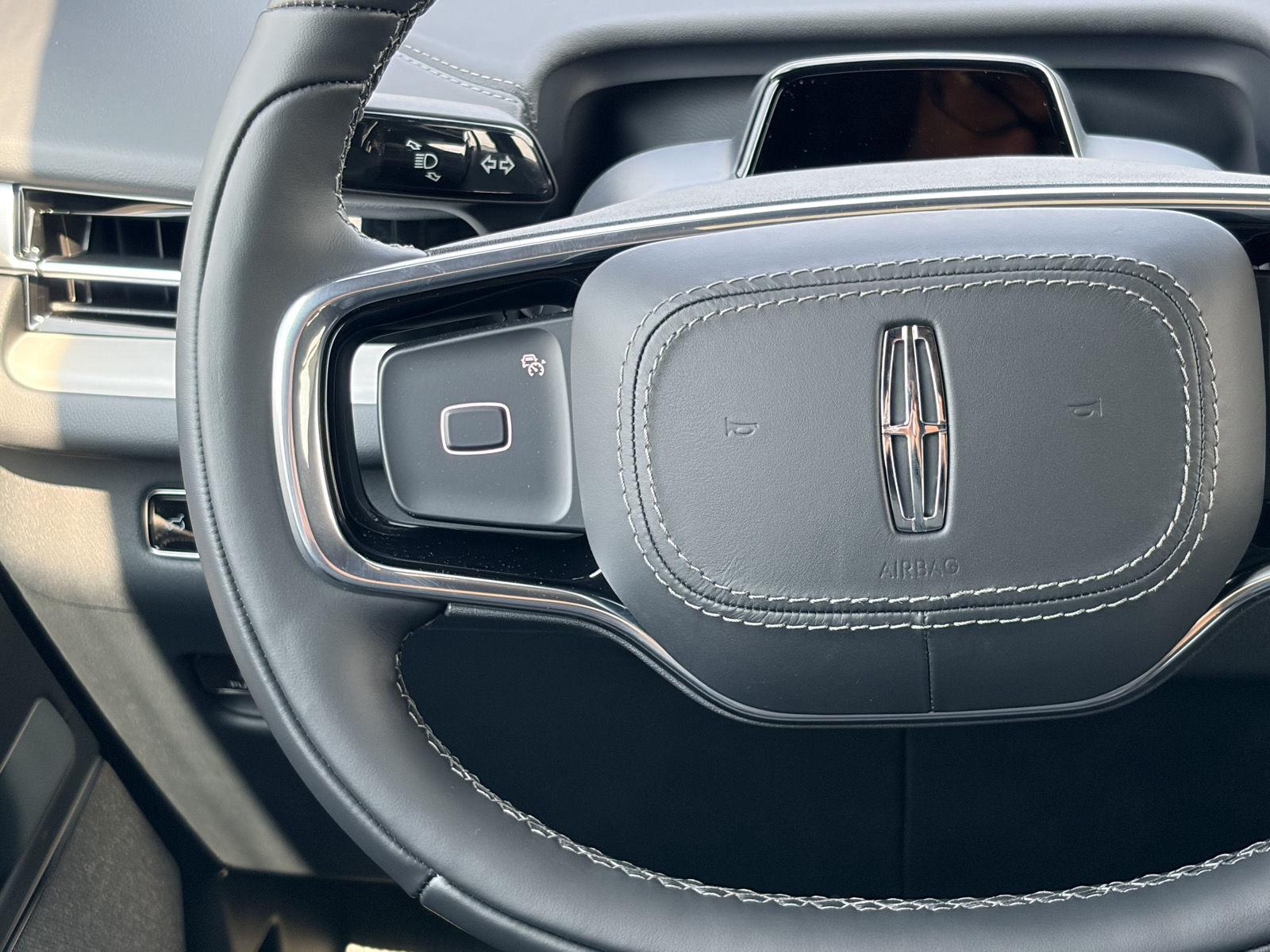 2027 Lincoln Navigator Reserve L - Photo 26