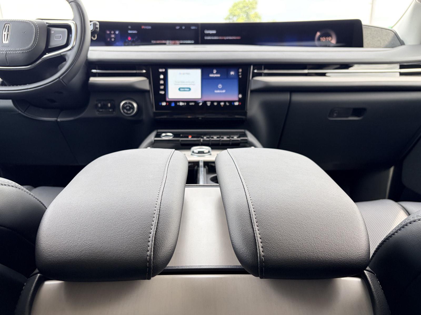 2027 Lincoln Navigator Reserve - Photo 30