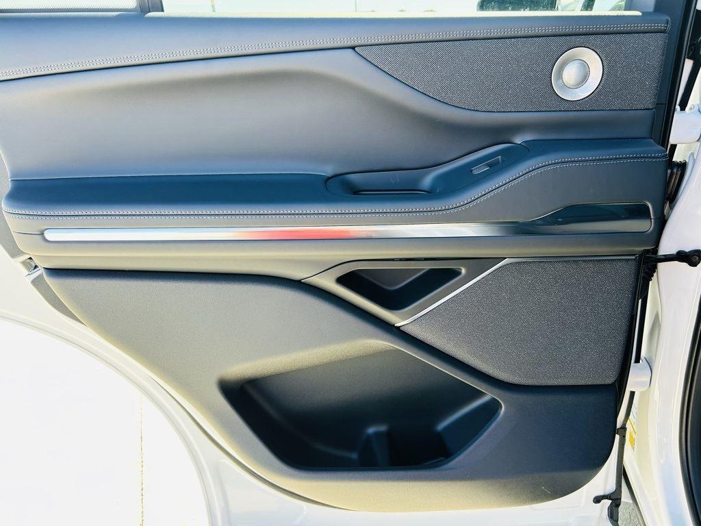 2025 Lincoln Navigator Reserve - Photo 38