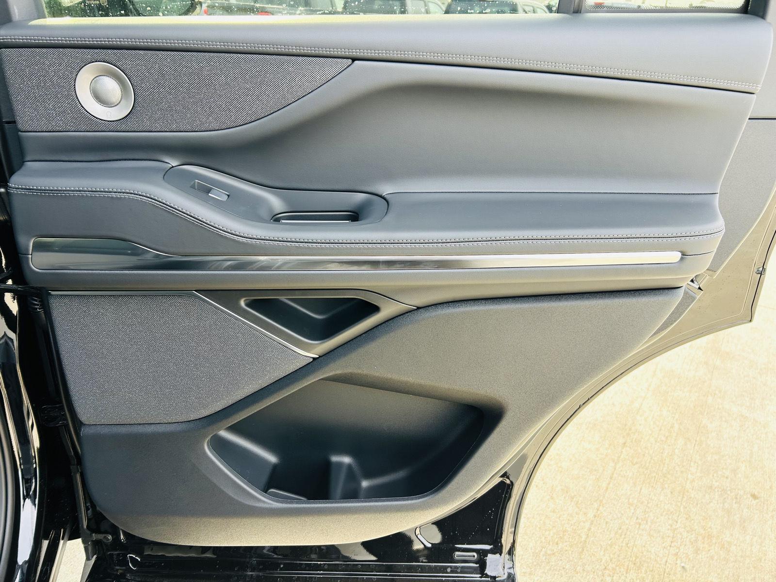 2026 Lincoln Navigator Reserve - Photo 45