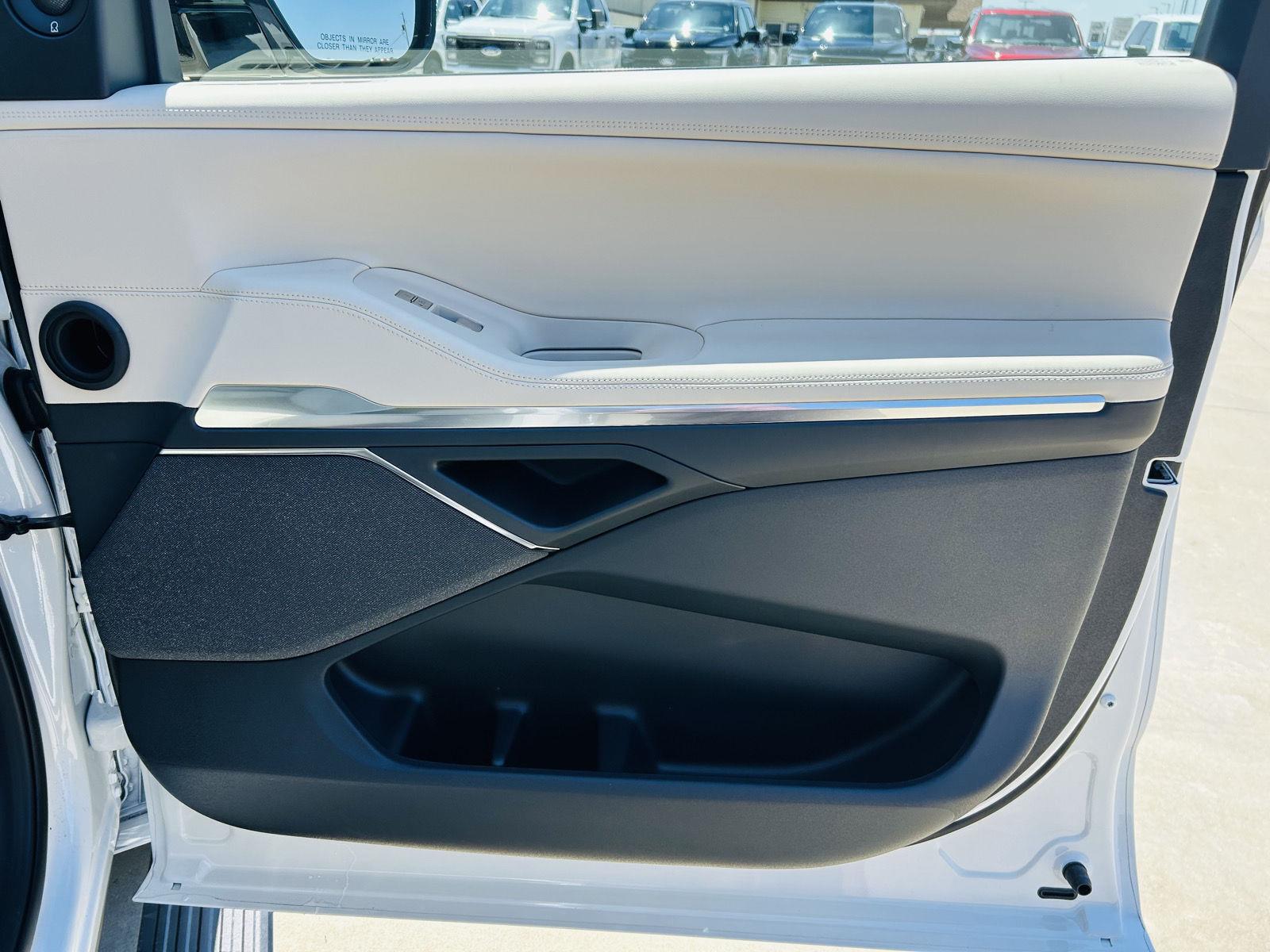 2027 Lincoln Navigator Reserve - Photo 45