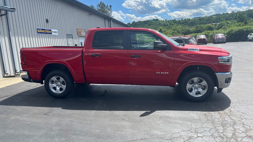 2025 Ram 1500 BIG HORN CREW CAB 4X4 5'7 BOX For Sale in Dansville NY