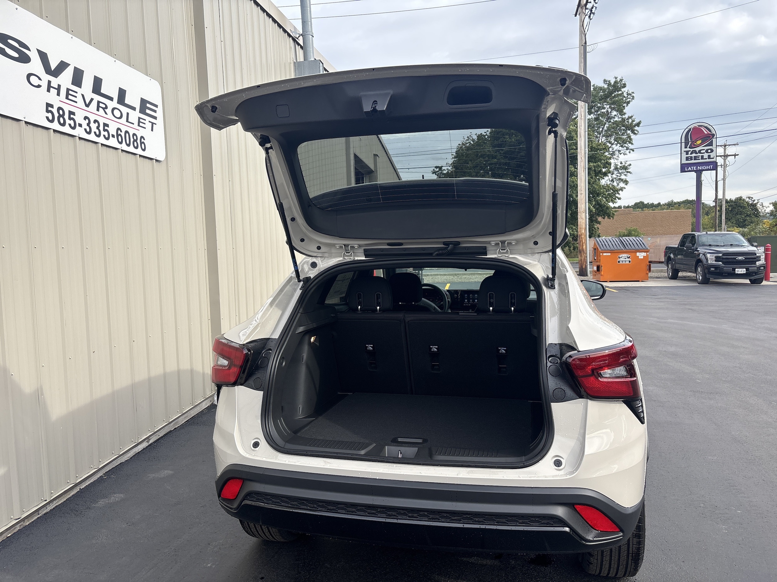 2026 Chevrolet Trax RS - Photo 9