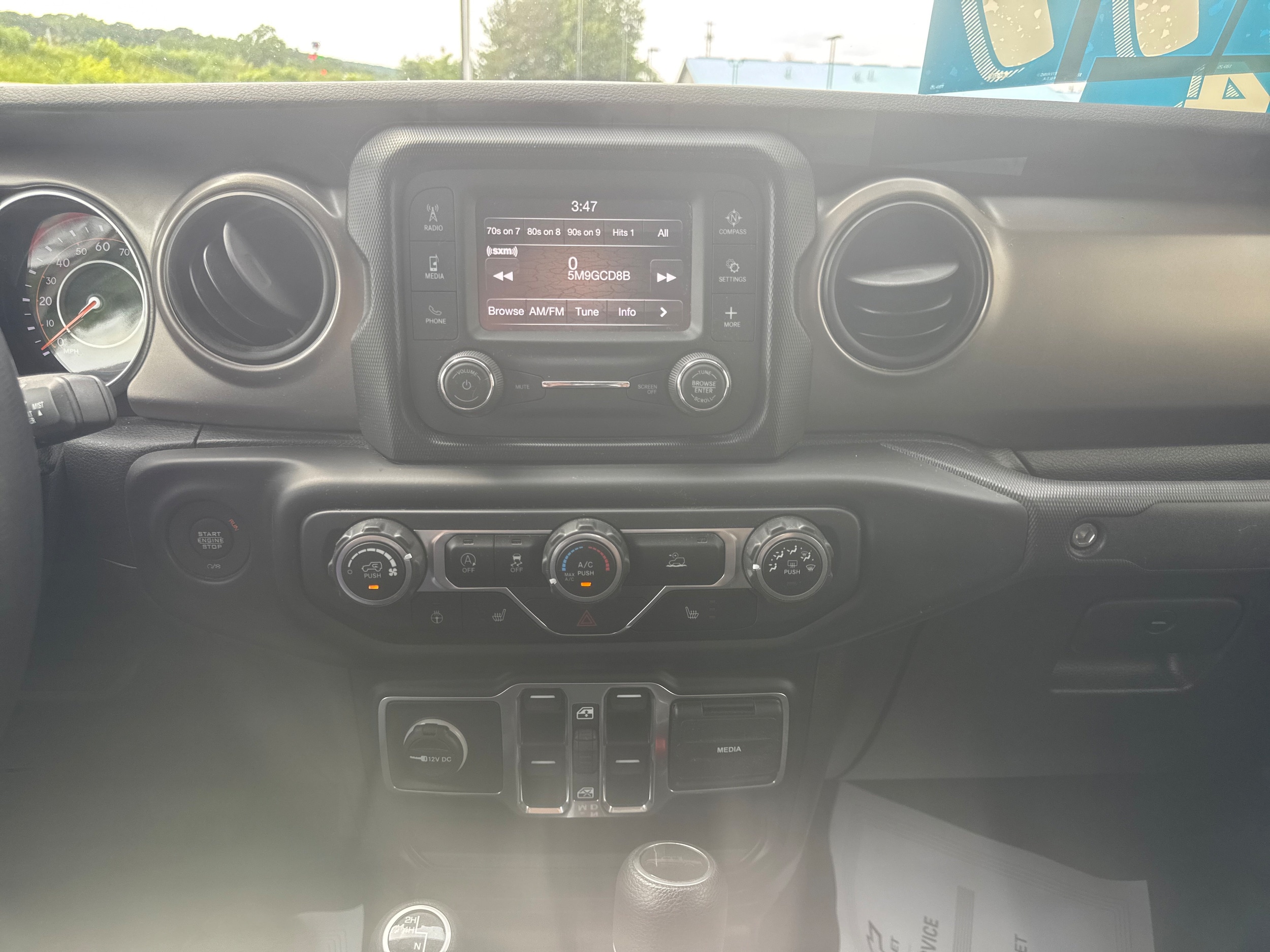 2020 Jeep Gladiator Sport S - Photo 11