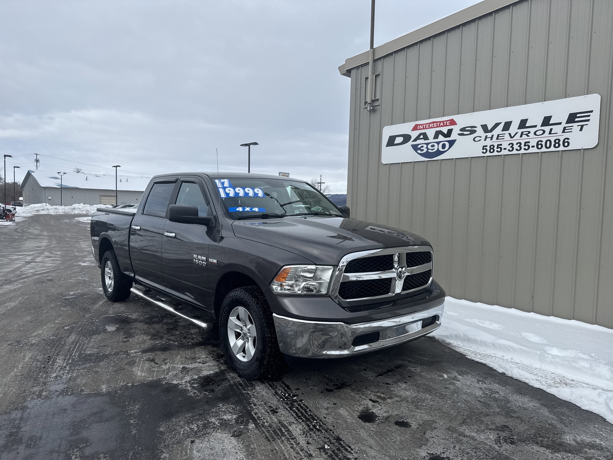 2017 RAM Ram 1500 Pickup SLT