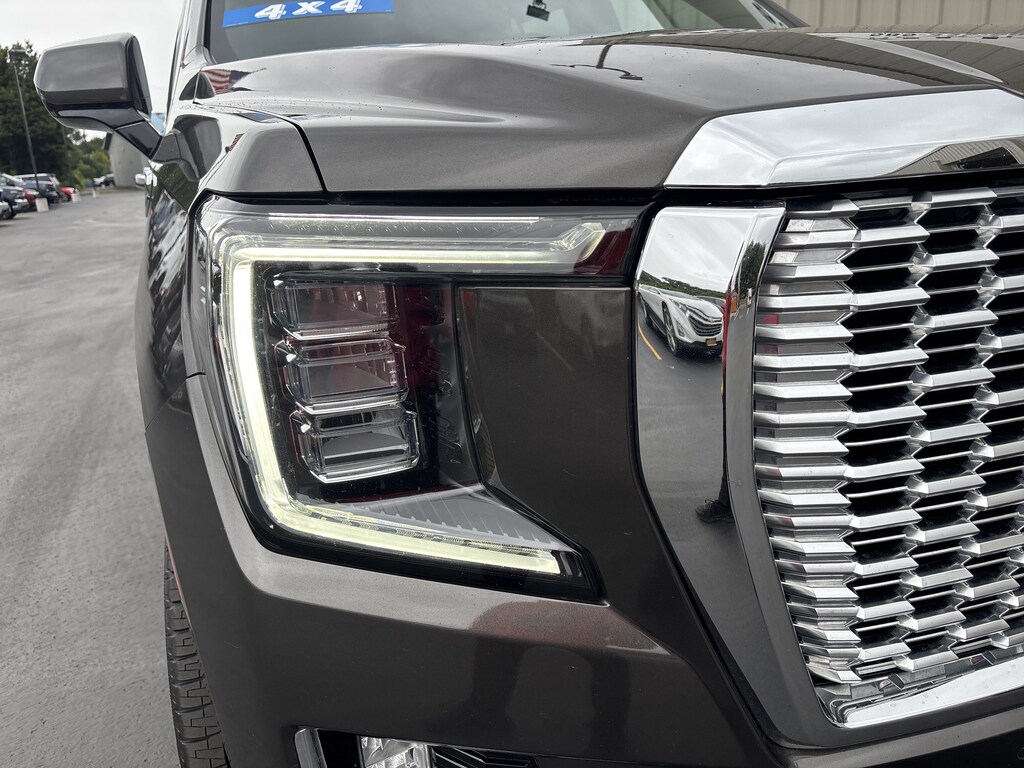 Used 2021 GMC Yukon SLT SUV