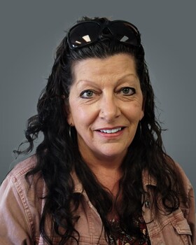 Staff member Christine Sarago from ID_0001e7