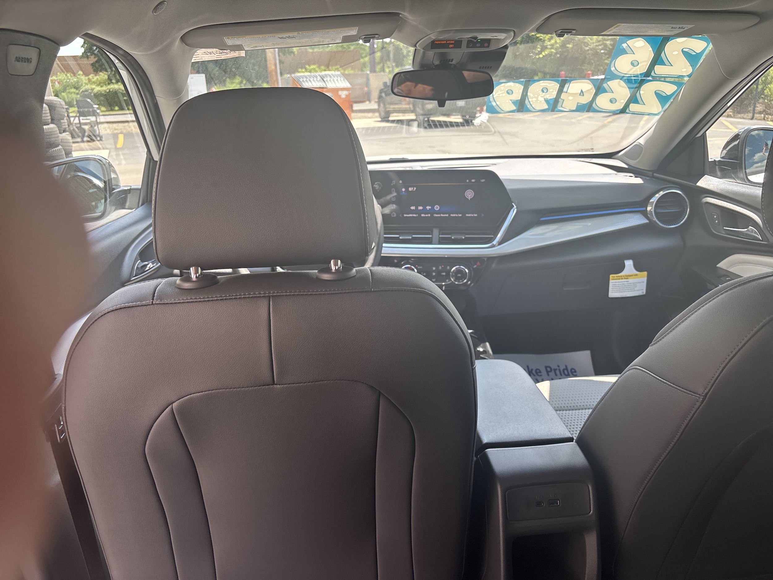 2026 Chevrolet Trax LT - Photo 9