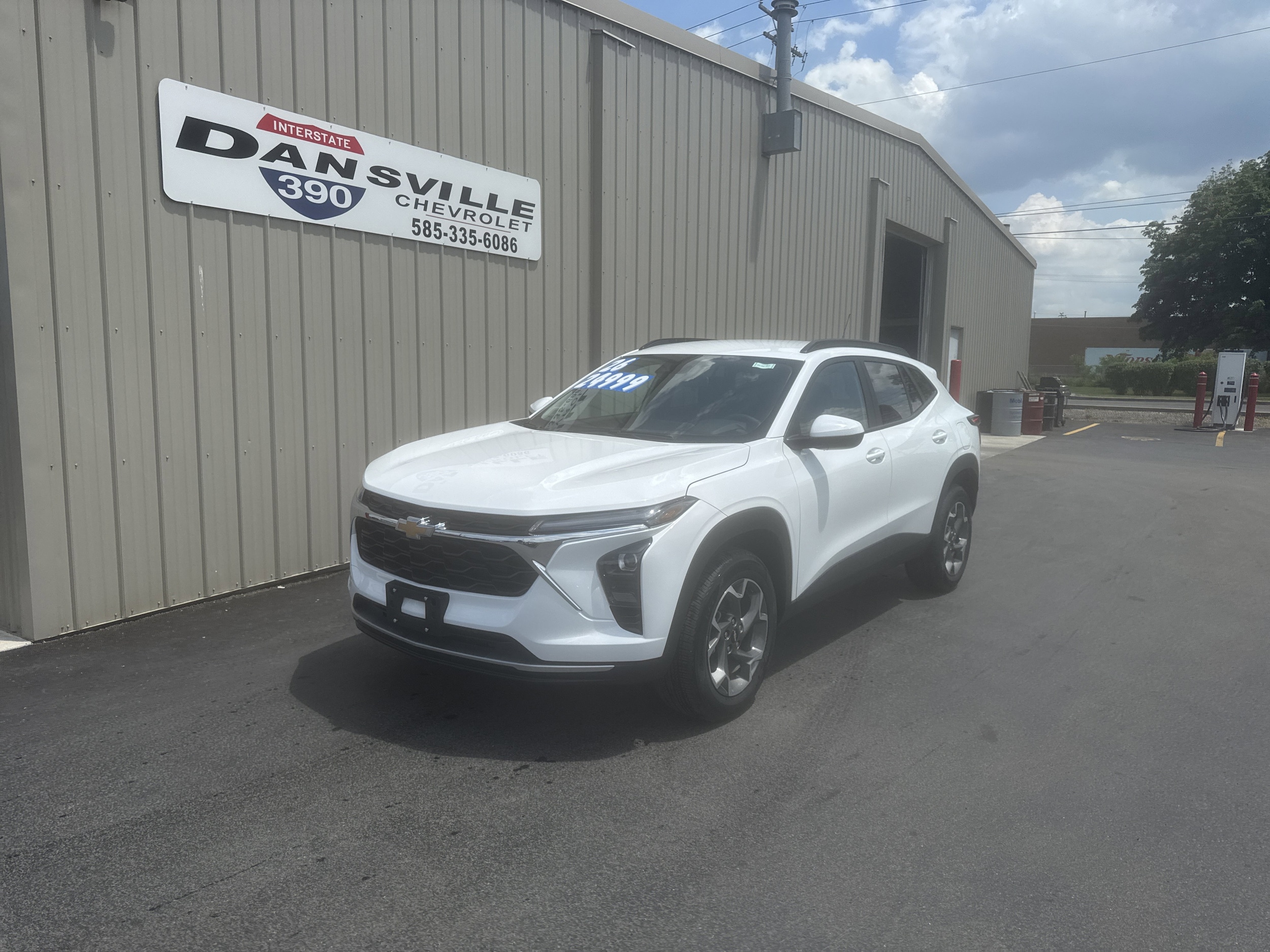 2026 Chevrolet Trax LT - Photo 4