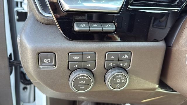 2026 Chevrolet Silverado 1500 LTZ - Photo 14