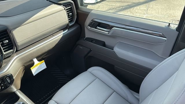 2026 Chevrolet Silverado 1500 LTZ - Photo 8